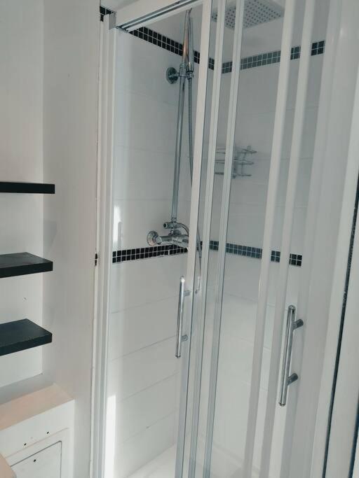 Cozy Apartment Free Parking Caen Eksteriør bilde